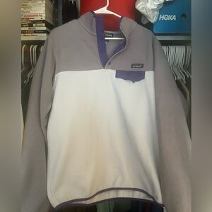 Patagonia women’s lightweight synchilla snap-T fleece pullover - purple - large